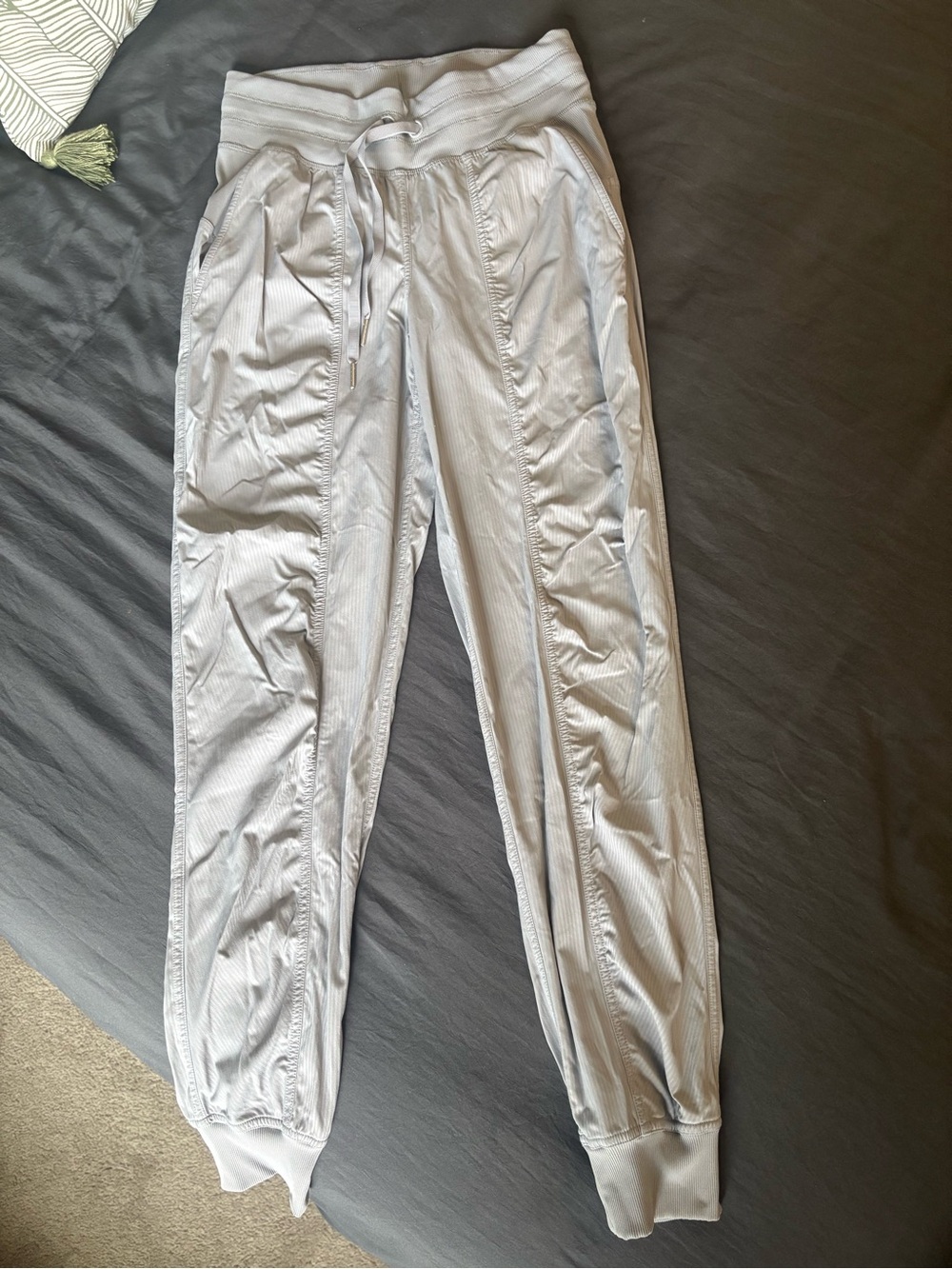 Sz 4 Lululemon Dance Studio Jogger